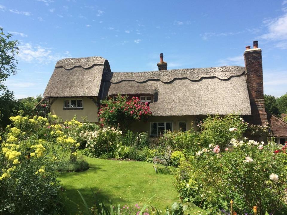 Thatched Cottage B&B Hever Dış mekan fotoğraf